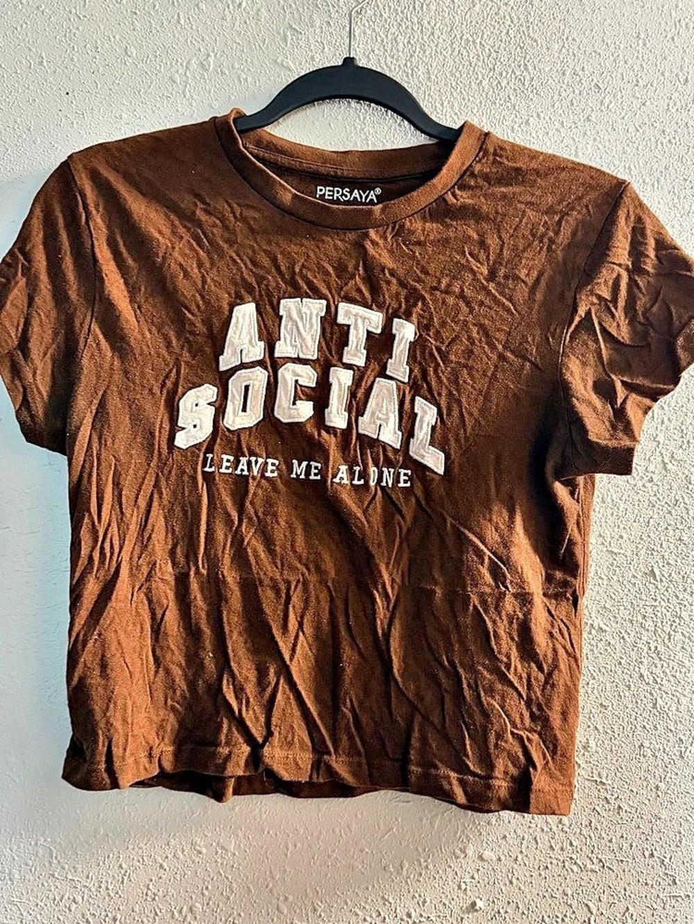 PERSAYE Graphic Short Sleeve Tee in Brown